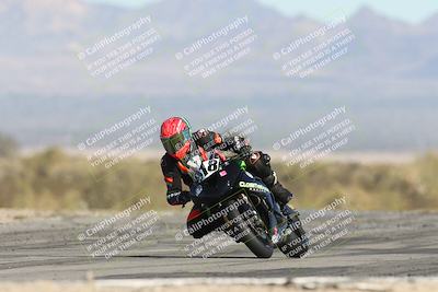 media/Dec-07-2025-CVMA (Sun) [[3e7d2de5dc]]/Race 8-Middleweight Shootout/